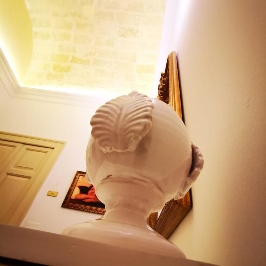 Room N.22 Suite & Apartment Taranto Ngoại thất bức ảnh